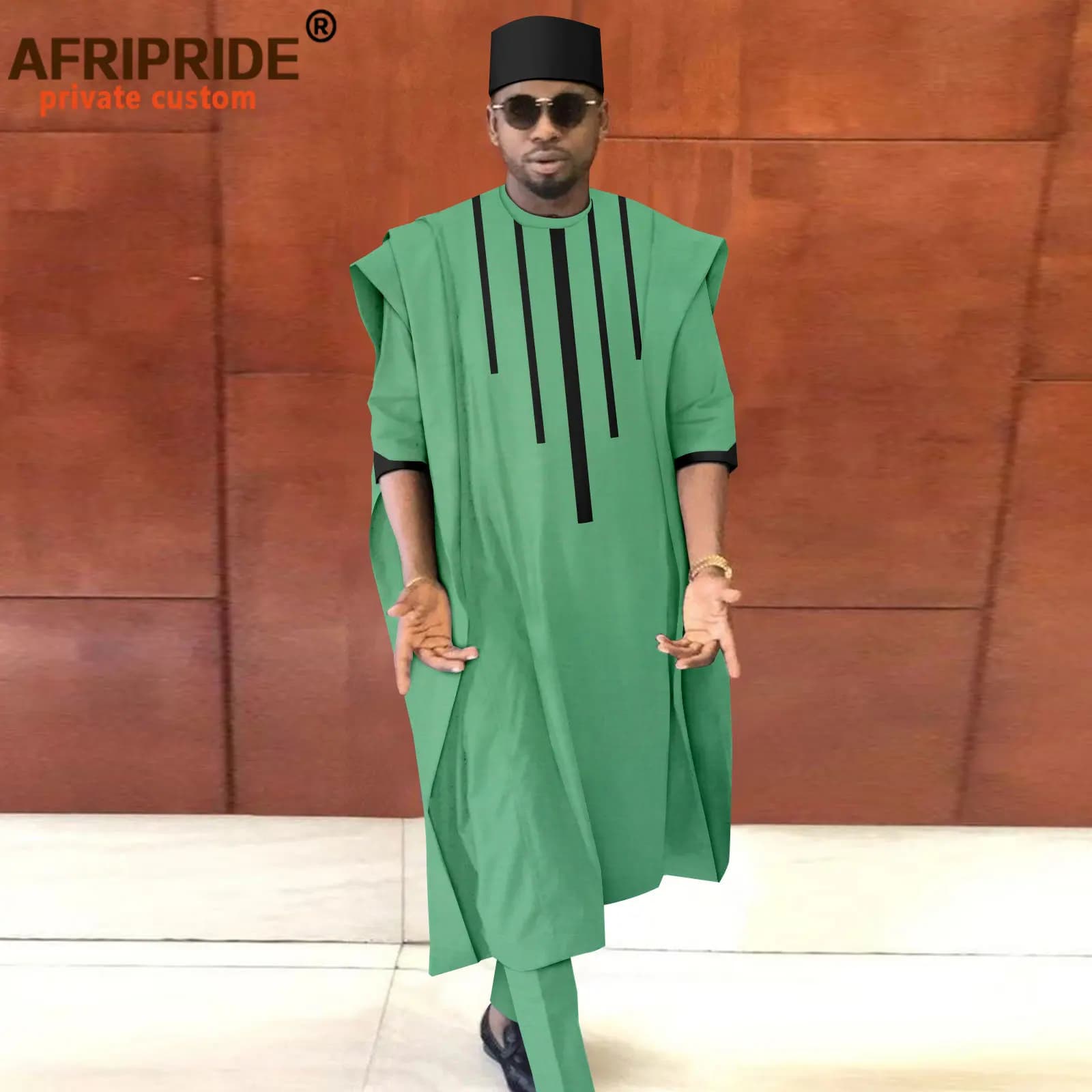 Abbigliamento africano per uomo Dashiki Agbada Camicie Pantaloni e cappello tribale Set da 3 pezzi Abiti Dashiki Abbigliamento tradizionale A 2216165
