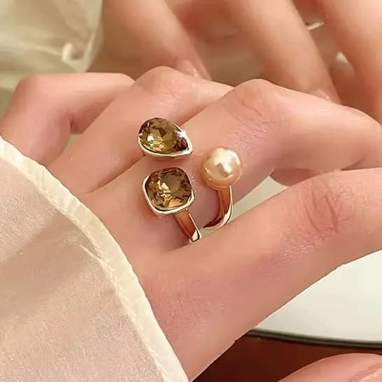 Luxury Vintage Niche Design Tree Branch Maple Leaf Double Layer Ring Women Men Light Luxury White Gemstone Holiday Party Jewelry