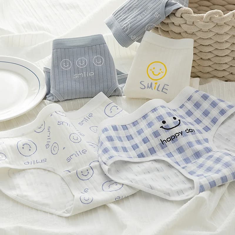 5Pcs Women's Cotton Panties Grid Smiley Face Soft Underwear Women Mid Waist Breathable Briefs Girls Comfortable Underpants