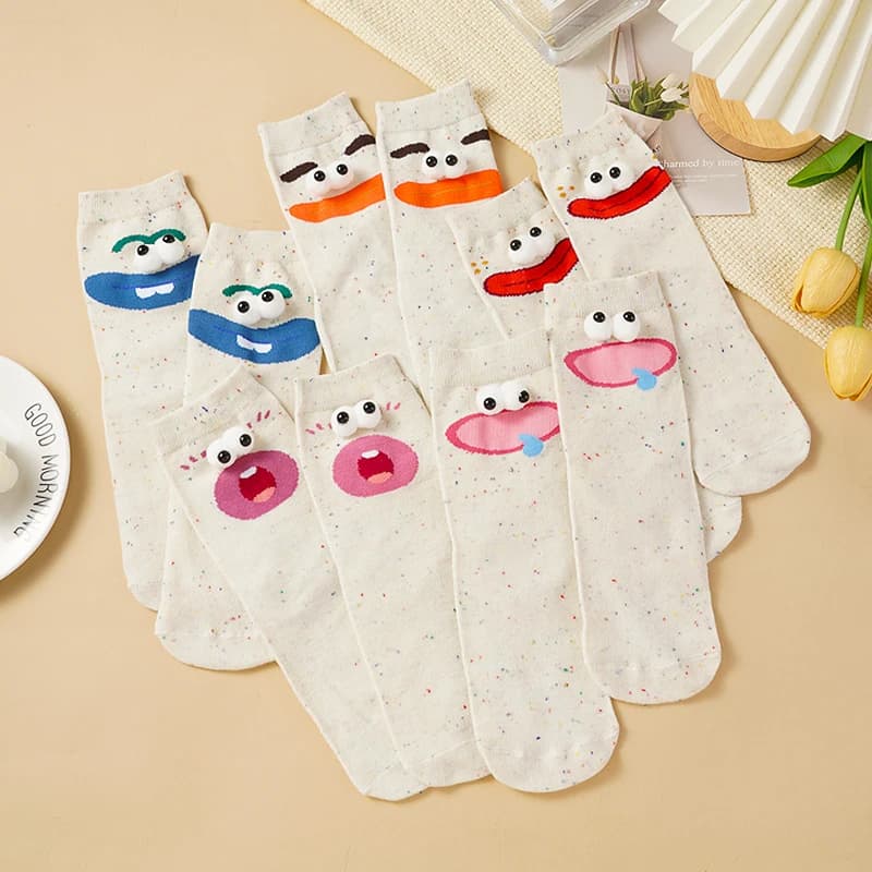 5Pairs Funny and Quirky 3D Big-eyed Expression Socks Beige Polka Dot Pattern Comfortable and Cute Cartoon Slouchy Mid-calf Socks