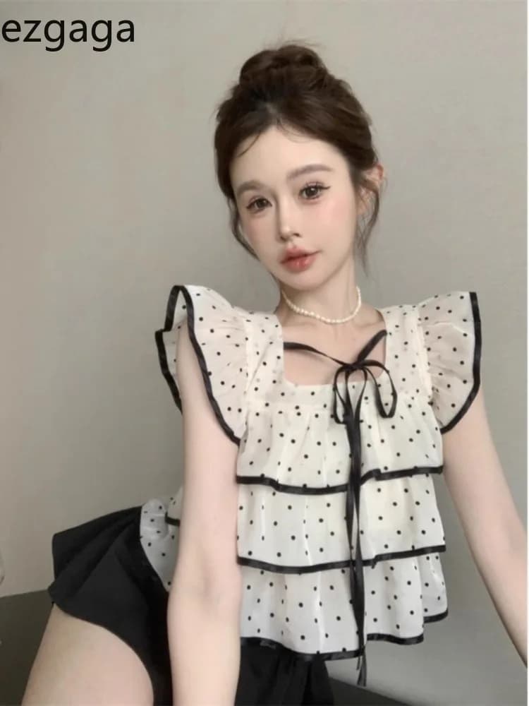 Ezgaga Camicie dolci Donna Polka Dot Lace Up Manica volante Colletto quadrato Crop Top Camicetta elegante sottile Donna Estate Casual