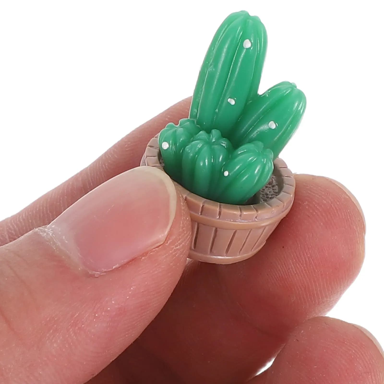 16Pcs Mini Resin Cactus Plants Compact Artificial Succulents Green Decorative Ornaments for Fairy Garden Desk Shelf