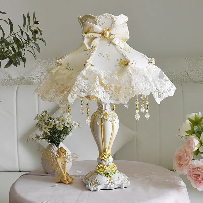 Lampada da scrivania europea, lampada da comodino per camera da letto, stile pastorale francese, principessa, cuore di ragazza, pizzo, atmosfera romantica e calda.