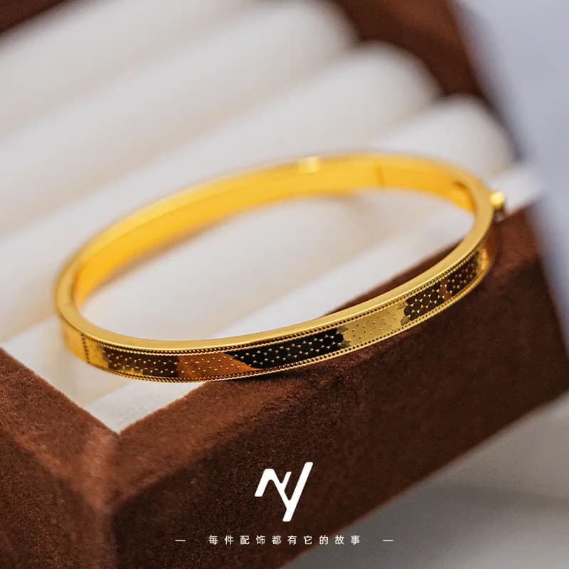 Zhou family with the same cnc egg-shaped dragon scale buckle bracelet light luxury design feeling element ring bracelet 9999gold