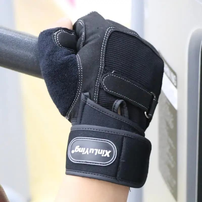 1 pair of breathable weight lifting gloves with half finger professional women training gloves with dumbbell anti-slip gym gloves