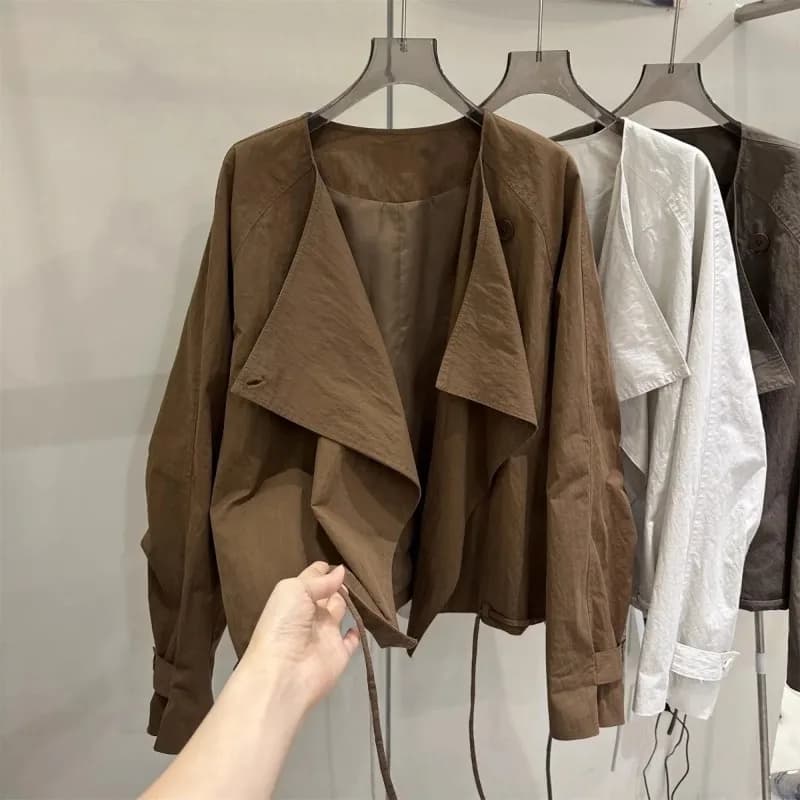 2025 Autunno Nuova camicia con risvolto Giacca cardigan a maniche lunghe da donna Design Giacca a vento corta con temperamento superiore sottile
