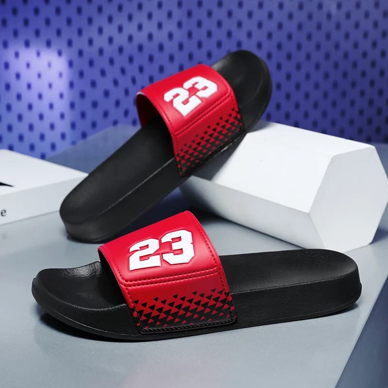 Nuove Ciabatte da Uomo, Sandali Estivi da Spiaggia, Leggere e Antiscivolo, Infradito per Casa, Scarpe alla Moda in EVA, Design Originale per Esterni