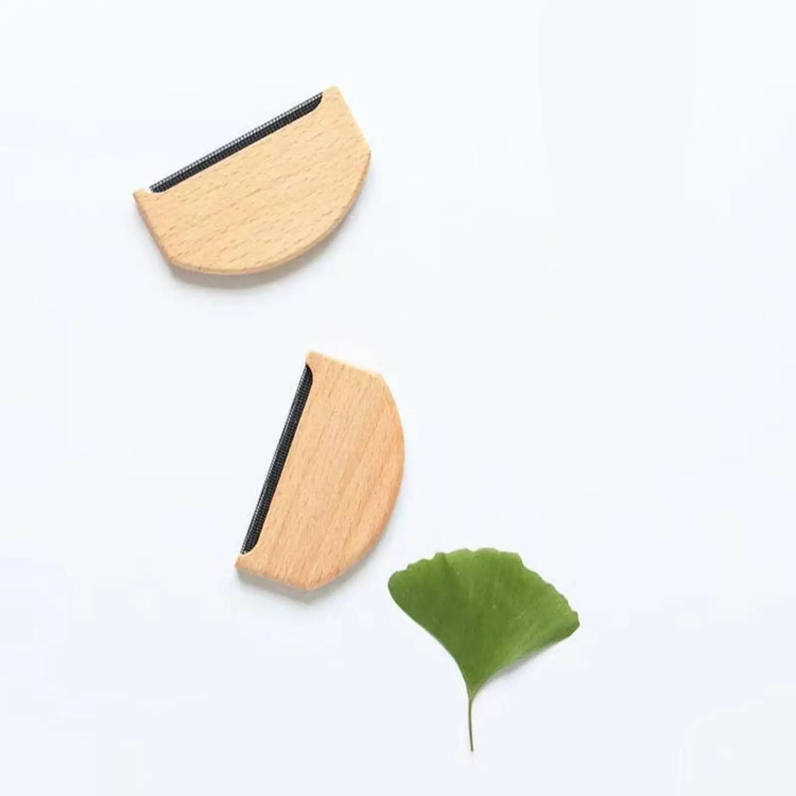 Cashmere Comb Wooden Brush Tool Versatile Portable Fabric Shaver Sweater Shaver Comb for Garments Scarves Coats Depilling
