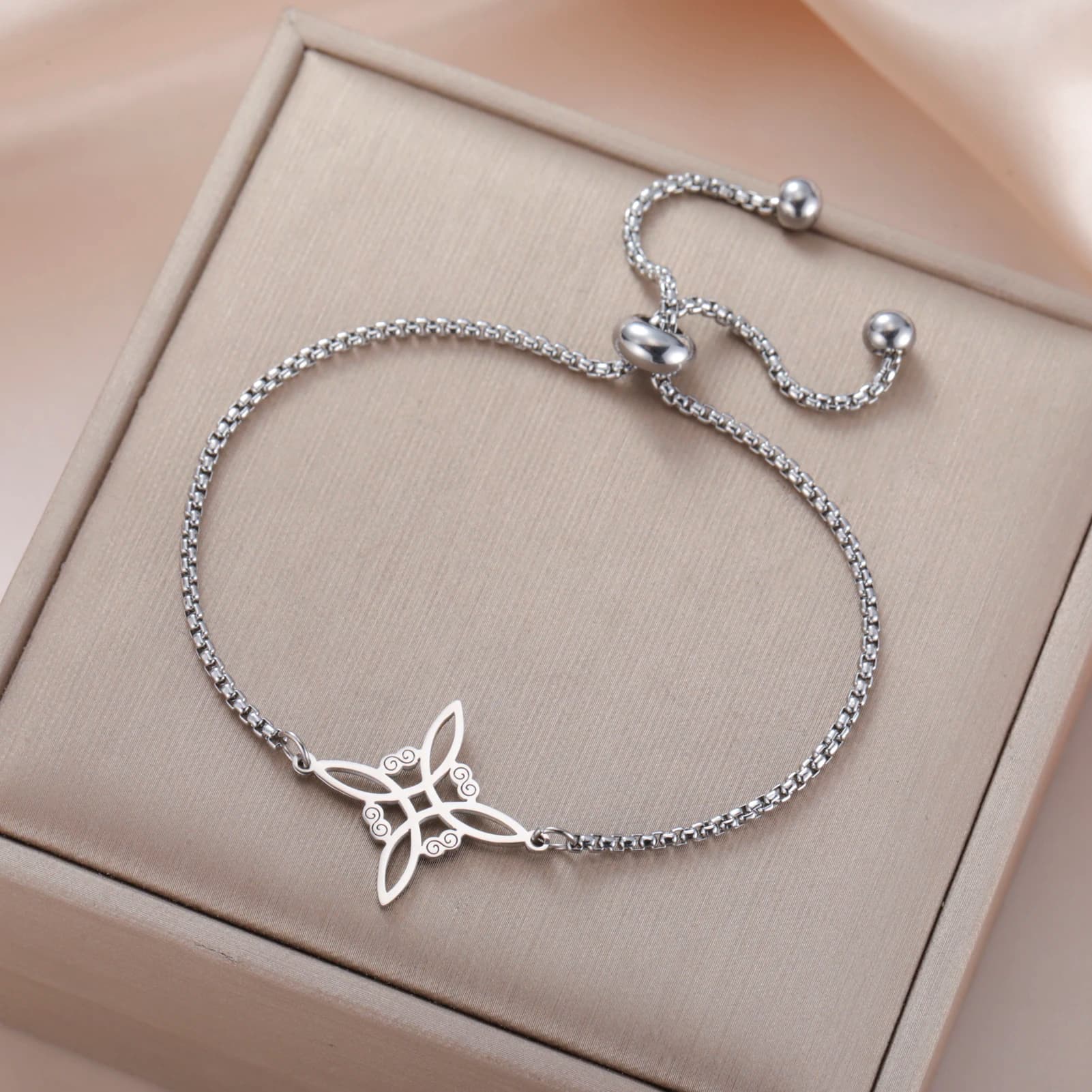 LIKGREAT Bracciale con nodo Wicca per donna Strega Catena in acciaio inossidabile Buona protezione della fortuna Amuleto Gioielli Regalo di San Valentino