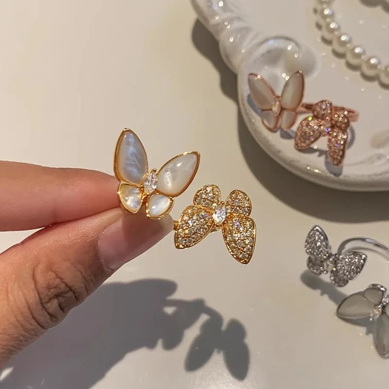 Double Butterfly Ring with Natural French Shell for Women Light Luxury Temperament Ring for finger index with delicate opening and beautiful