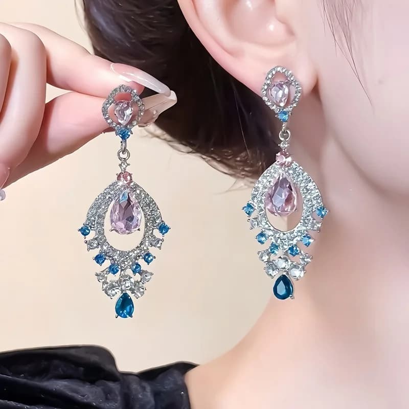Exquisite Crystal Tassel Earrings for Women Elegant Retro Zircon Hollow Geometric Dangle Earrings Party Wedding Jewelry Gifts