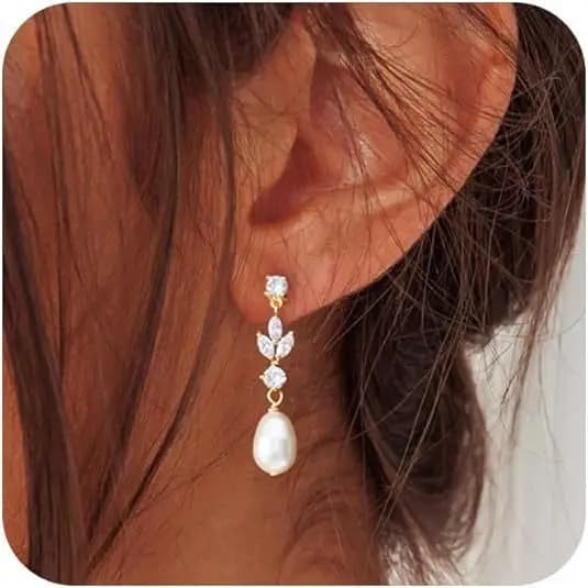 Orecchini di perle lunghe di lusso con temperamento, nuovi orecchini con zirconi personalizzati da donna, alla moda e versatili