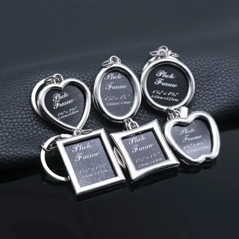 Creative Mini Photo Frame Metal Key Chain Heart Key Chain Wedding Photo Souvenir for Children Picture Frames