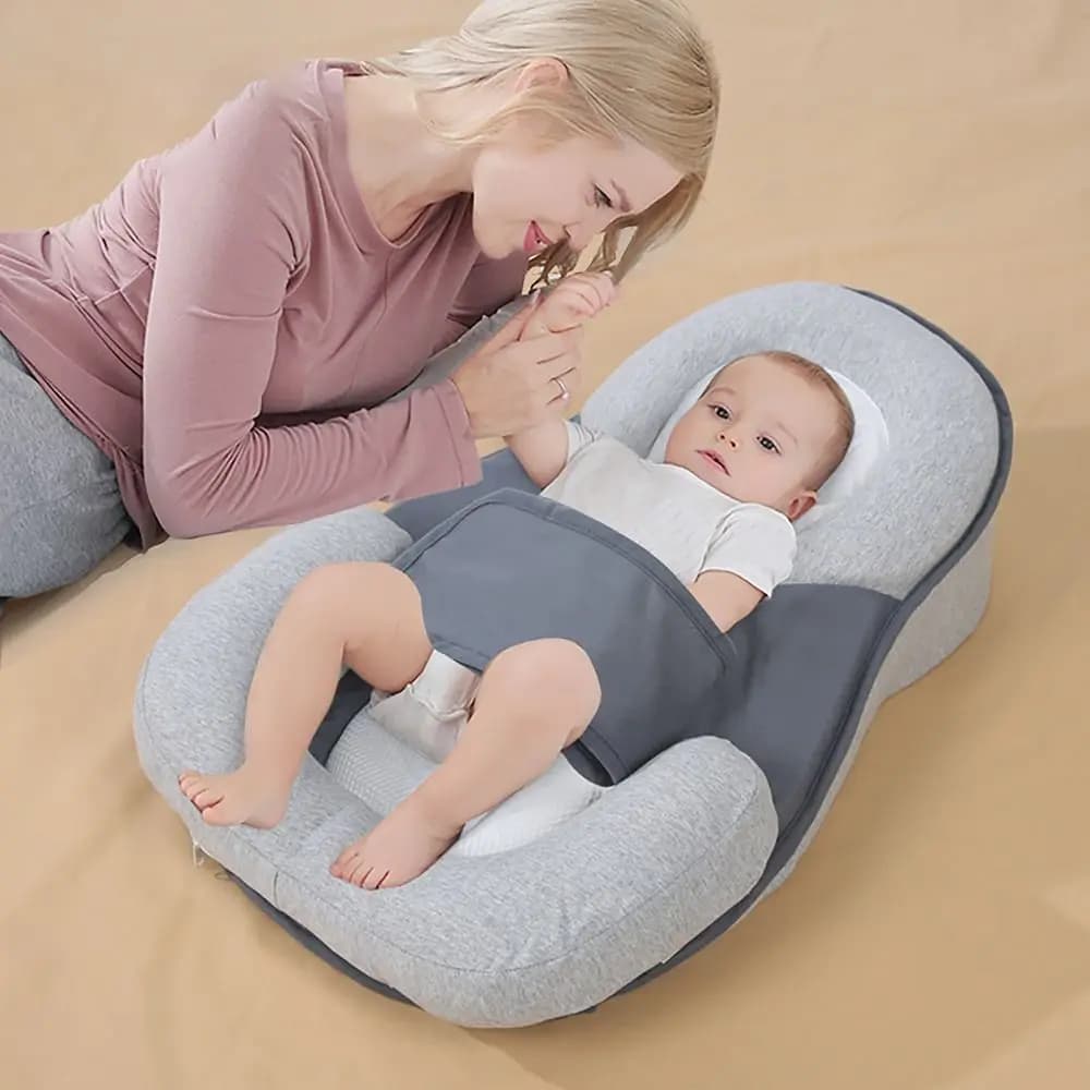 15 ° Wedge cushion for children with sloping design Anti spit Milk Breasting Anti roll Child reflux support Help to sleep Nursing cushion
