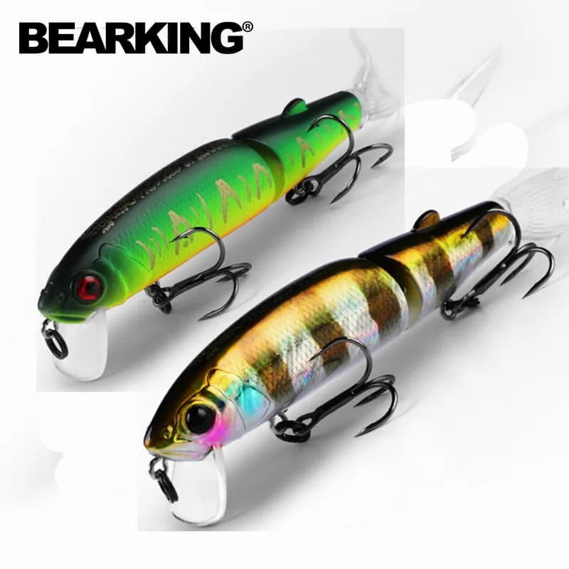 Bearking 1PC 113mm 13.7g Richiamo di Pesca Duro Manovella Esca 0.9-1.8m Lago Fiume Pesca Wobblers Esche per la Pesca Alla Carpa