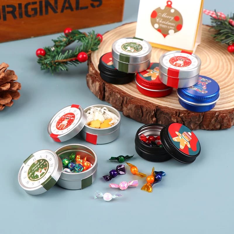 1Set 1:12 casa delle bambole Mini biscotti di natale scatola regalo di caramelle modello di scatola di latta per casa delle bambole decorazioni per la casa i bambini fanno finta di giocare a giocattoli regalo