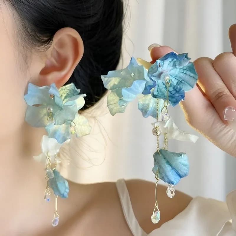 Nuovi Eleganti Orecchini Blu con Fiori e Nappe per Donne, Ideali per l'Estate, Bellissimi per Vacanze al Mare, Orecchini Lunghi alla Moda, Gioielli di Lusso