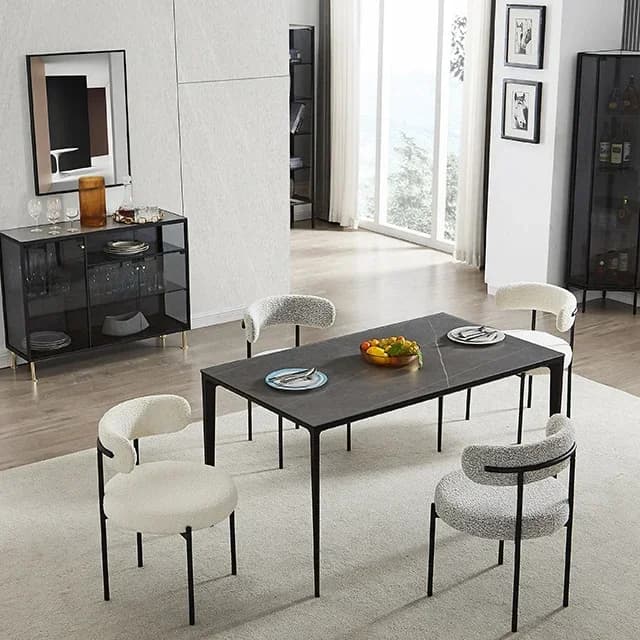 mModern Nordic White Wool Blend Boucle Tessuto Gamba in metallo nero Cafe Sedia da pranzo in lana d'agnello Sedia da pranzo nordica in metallo l
