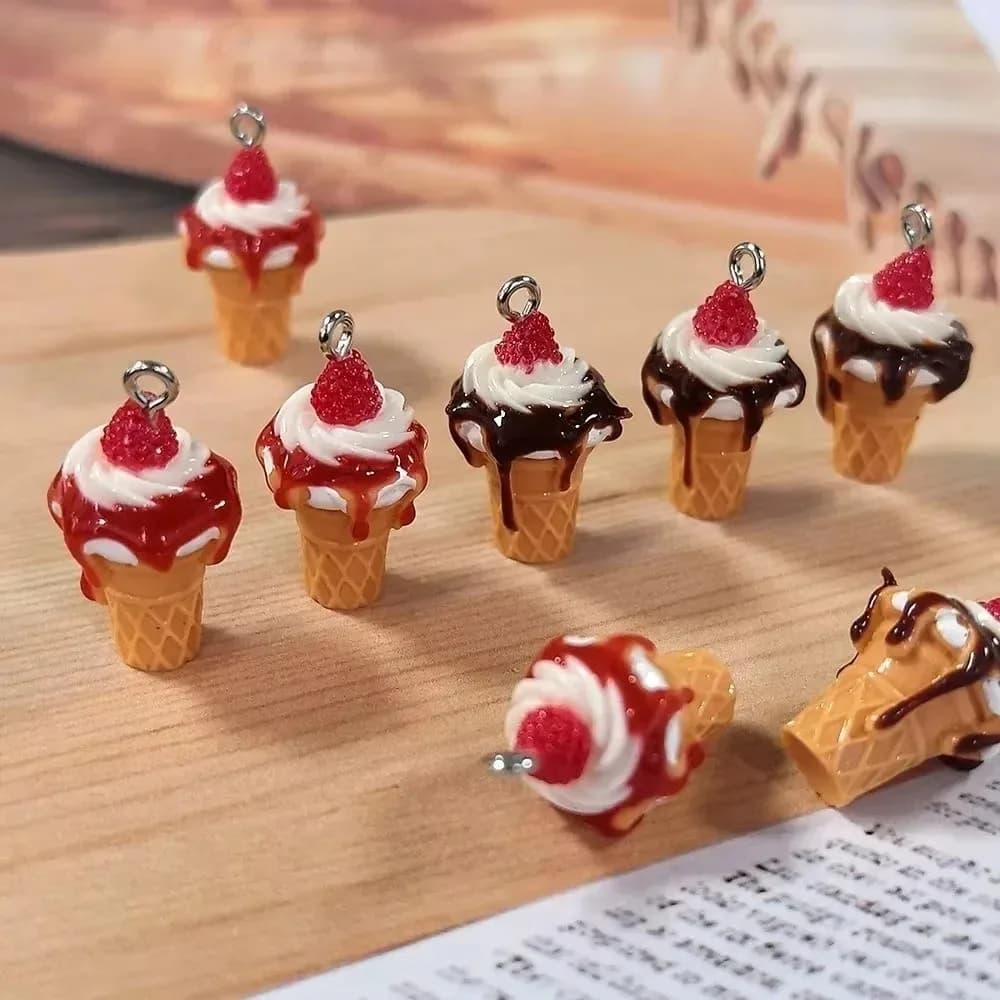 10Pcs Kawaii 3D Strawberry Jam Ice Cream Resin Charms Cute Mini Simulation Food Pendants For DIY Earring Bracelet Jewelry