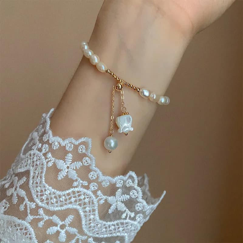 Nuovo Bracciale 2026 in Madreperla e Perle di Loto, Perle d'Acqua Dolce Naturali, Regalo Squisito per la Migliore Amica, Sorella, Compleanno