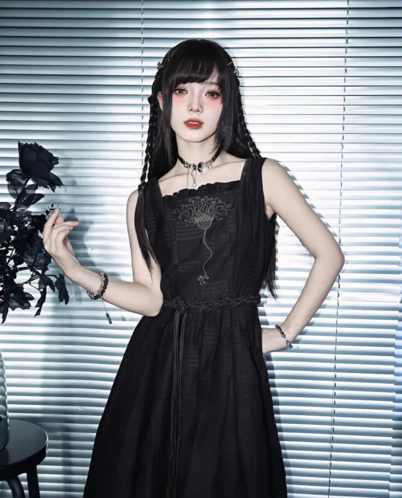 New Crinoid Embroidery Black Double Layer Bud Dress Woman Summer Leisure Sleeveless Vest Long Skirt Carnival Halloween Cosplay