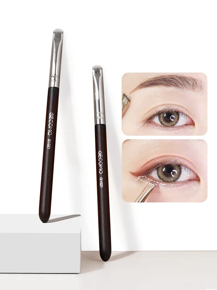 Eyeliner brush, eyebrow brush, does not absorb dust, with flat blade for easy application, flat-head brush, circular arch brush, eye contour brush, makeup brush.