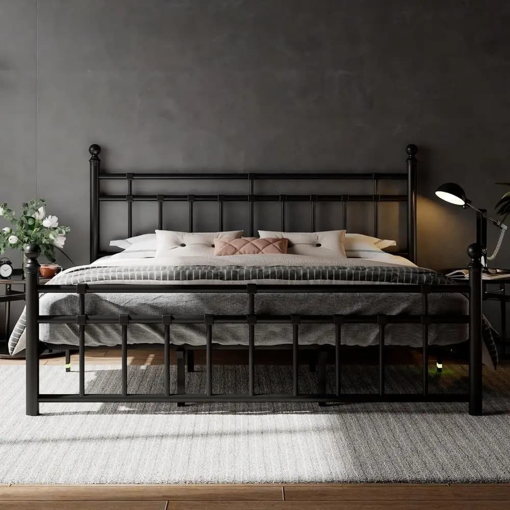 Letto matrimoniale king size in metallo con piattaforma, con classico piano in ferro battuto e bordo esterno, supporto a doghe in acciaio, spazio contenitivo sotto il letto da 12 pollici, senza...