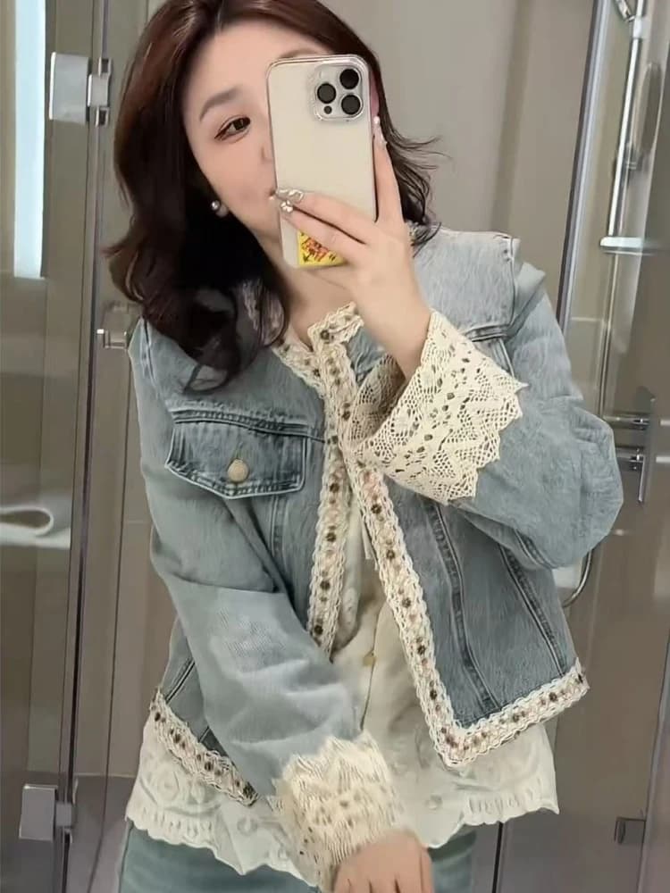Loose Fit round Neck Splice Lace Denim Jacket Women's Spring New Style Ageless Design Versatile Top European Style Short Coat