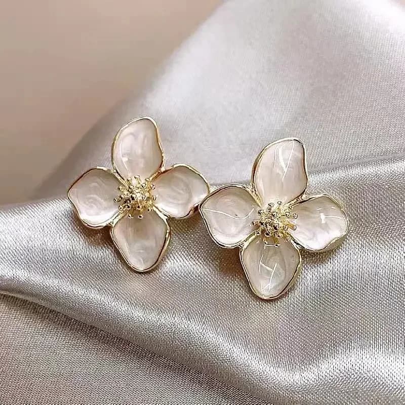 Vintage Fashionable Vintage Flower Button Earrings Premium Vintage Stainless Steel Gold Plated for Women Party ihжки жletiск