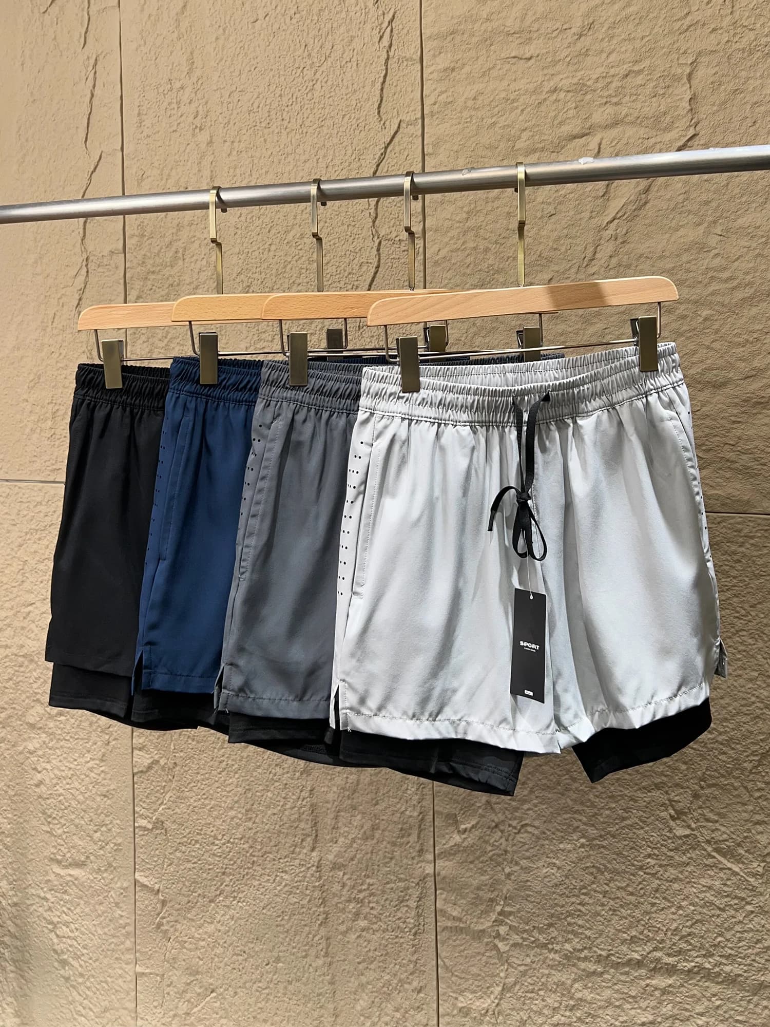 Cool Feeling Quick Dry Outdoor Sports Men's Shorts Breathable Comfortable Summer Casual Fashionable Short Pants