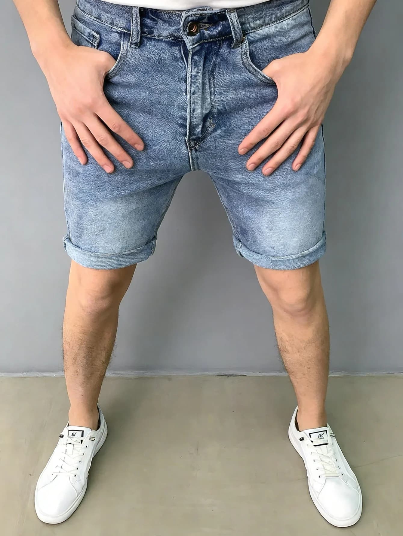 Men Classic Stretch Blue Denim Shorts Slim Fit Daily Wear Jeans Pants No accessories or belts included