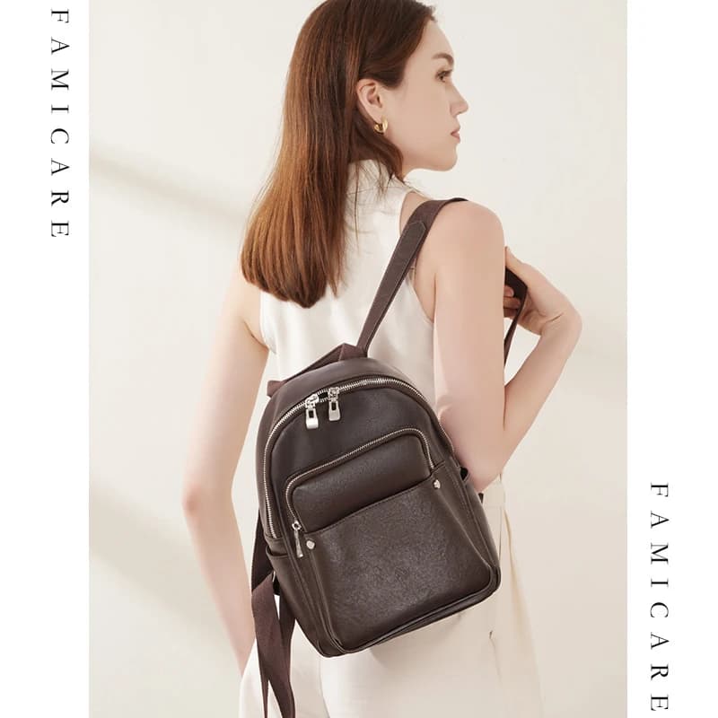 Summer Fashion Large Capacity Women's Backpack Lady Vegetable Tanned Leather Travel Commuting Shoulder Bag for Girls 2025 New