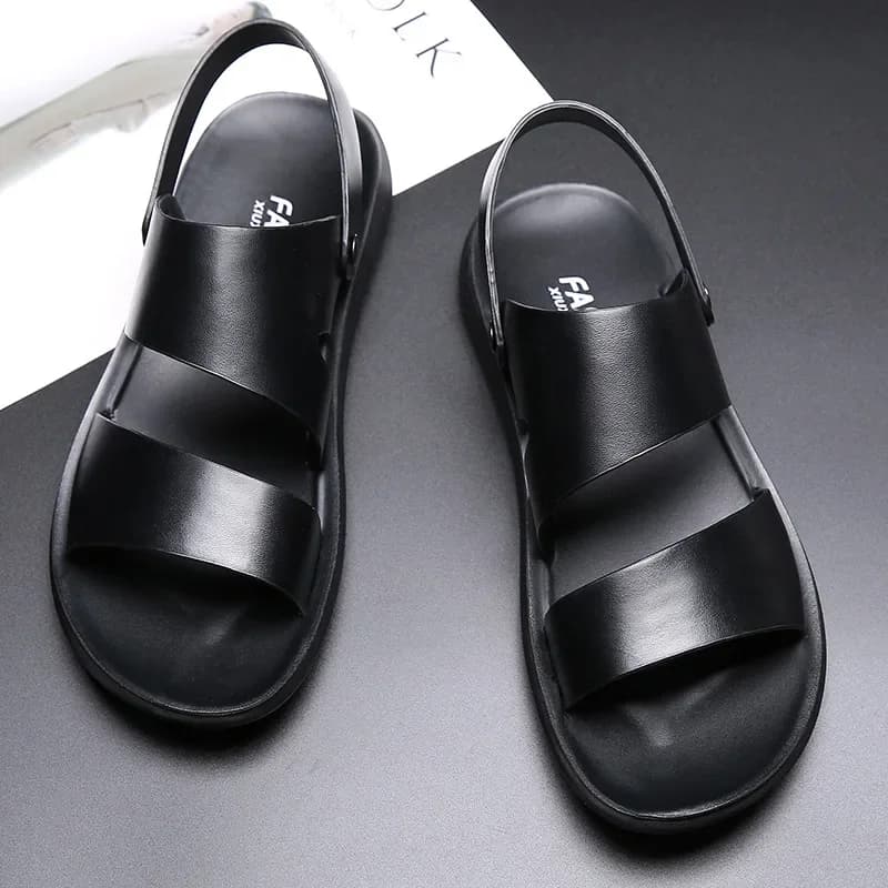 Sandali da uomo in pelle di lusso nuovo di zecca moda estate scarpe da uomo Vintage Flats Casual sandali da spiaggia antiscivolo da uomo