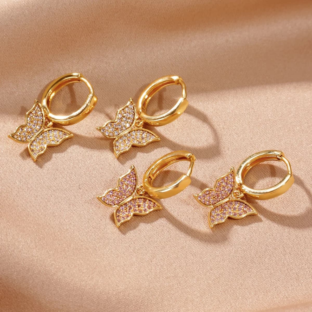 Cubic Butterfly Hoop Huggie Earrings for Women Dainty Gold Plated Butterfly Dangle Earrings Luxury Jewelry Accessory