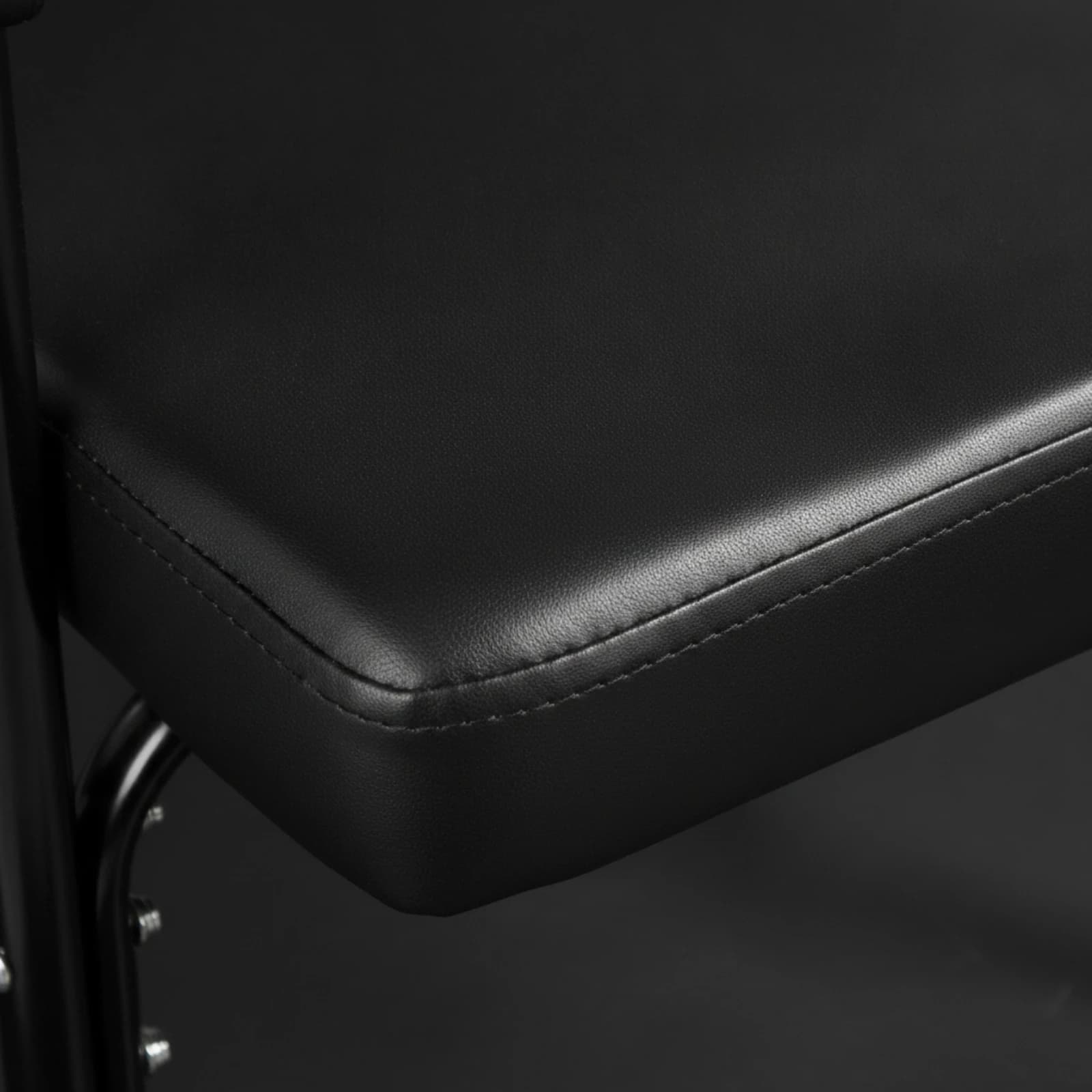 Barber Chair with Padded Armrests Ergonomic Four-Legged Barber Chair Furniture Heavy-Duty Long-Lasting for Barbers, Barbershop