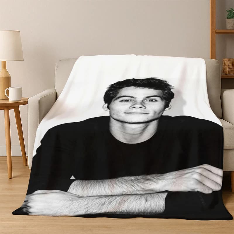 Dylan O’Brien DOB Actor Coperta in flanella, coperta morbida e calda, coperta per camera da letto, soggiorno, letto, viaggio, picnic, regalo per bambini