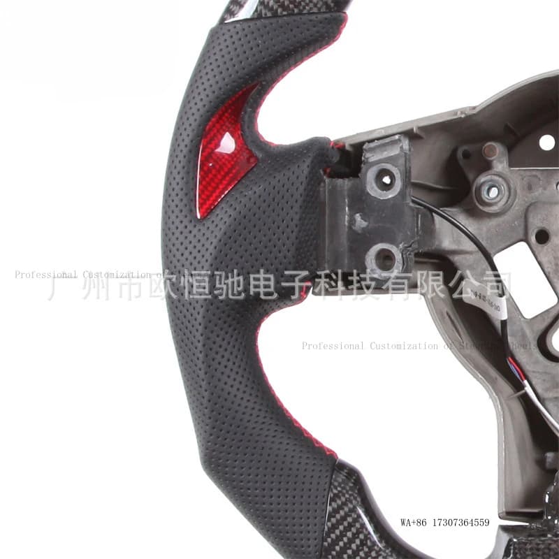 Suitable for 03-06 Nissan 350Z car modification, carbon fiber LED steering wheel for racing with devil horns