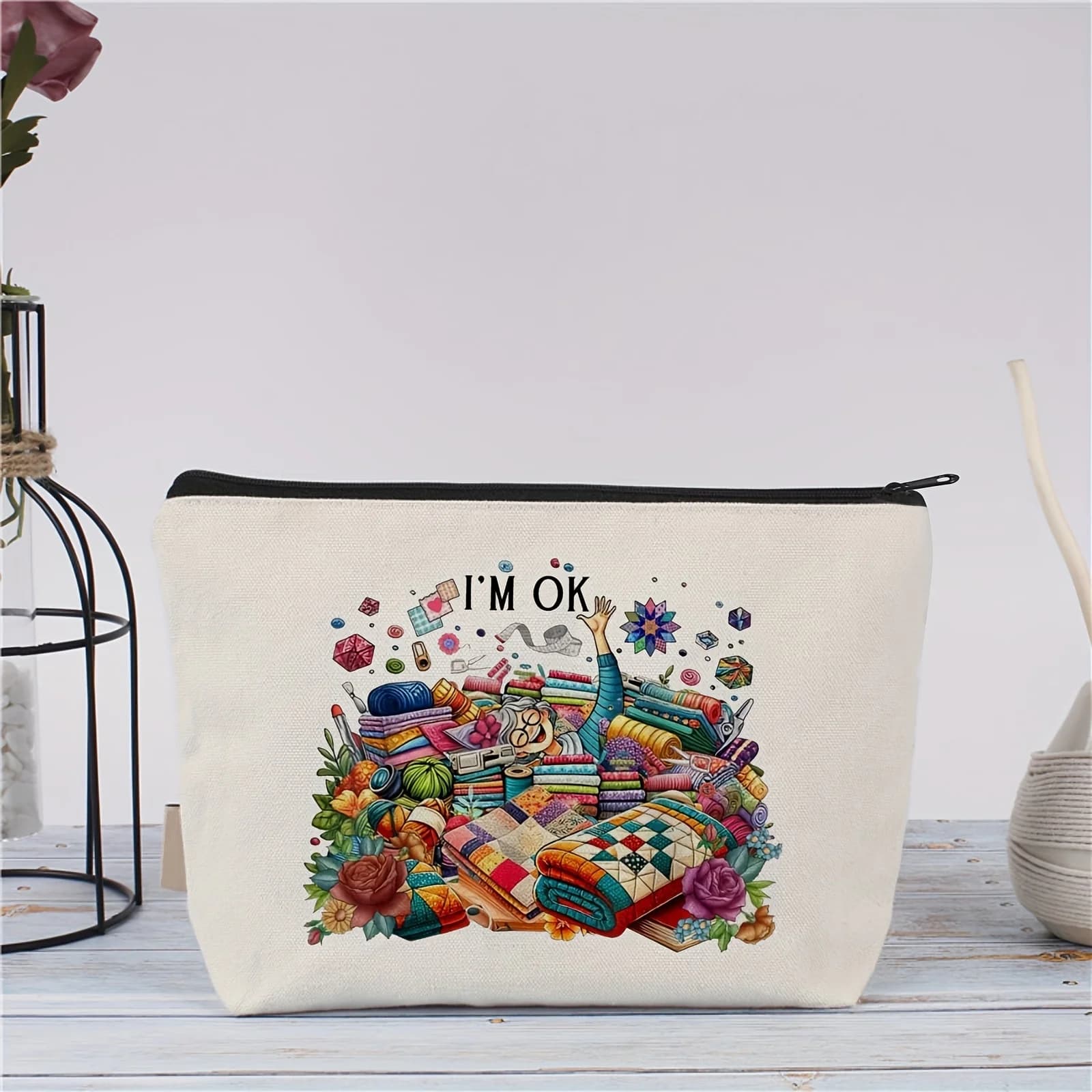 Una interessante borsa per il trucco con motivo cucito: simpatica borsa multifunzionale con cerniera per donna, borsa per riporre gioielli
