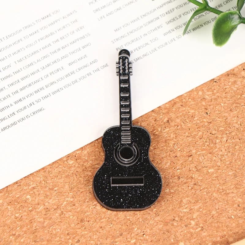 1/12 Dollhouse chitarra modello casa delle bambole simulazione strumento musicale giocattolo bambole accessori per la decorazione della casa