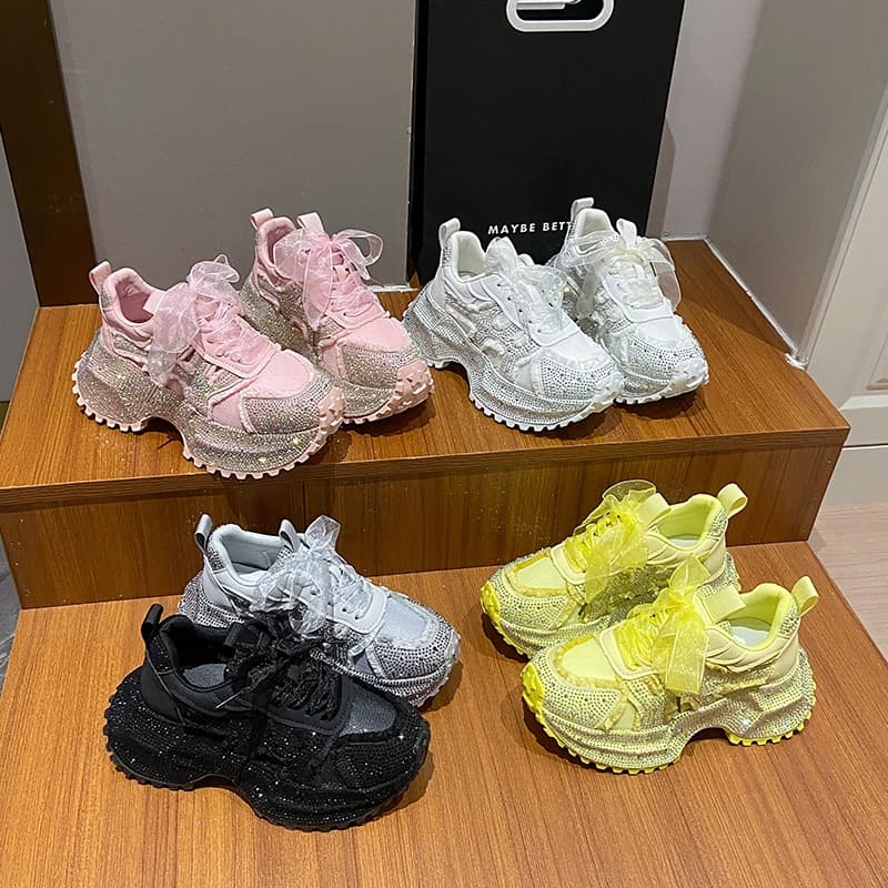Scarpe da ginnastica da donna Scarpe da lavoro in cristallo con plateau e tacco alto con lacci che indossano scarpe da corsa notturne Scarpe con diamanti abbaglianti con stelle