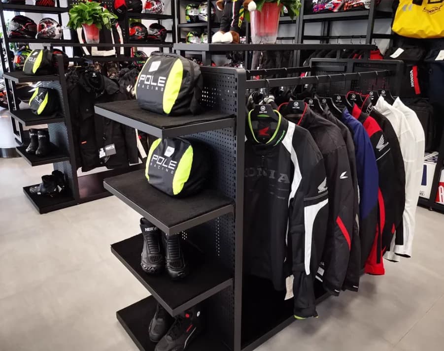 Espositore Multifunzionale Nakajima per Guanti da Moto, Casco e Abbigliamento da Uomo per Esterni