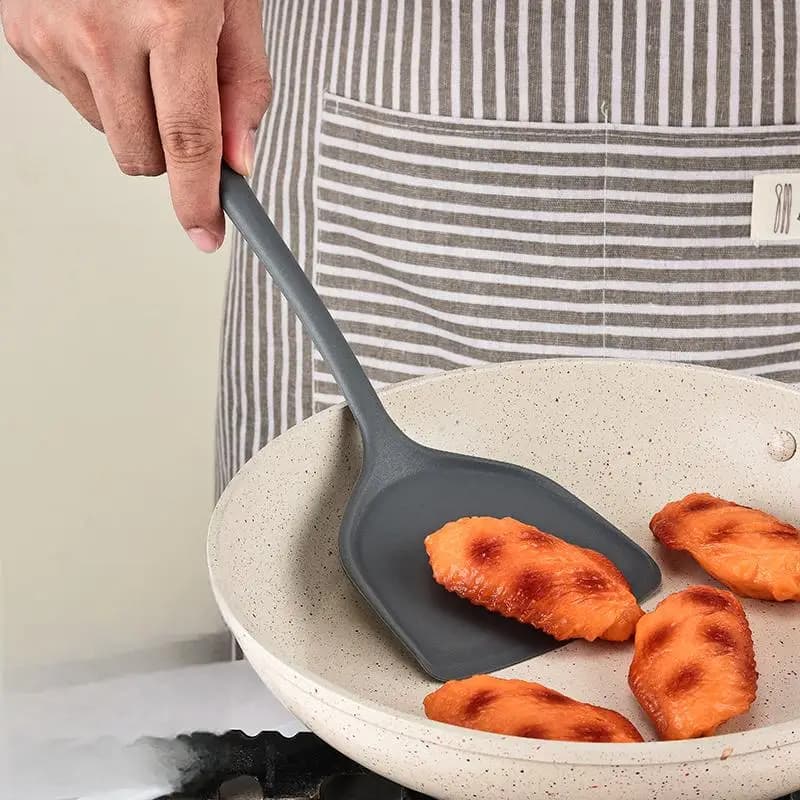 All-in-one silicone spatula kitchen items heat resistant non-stick frying pan spatula household silicone Chinese spatula