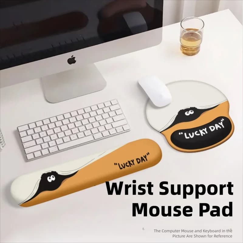 Set Tappetino per Mouse e Poggiapolsi per Tastiera con Animali Cartoon Carini, in Memory Foam a Lento Ritorno, Antiscivolo ed Ergonomico per Ufficio e Giochi