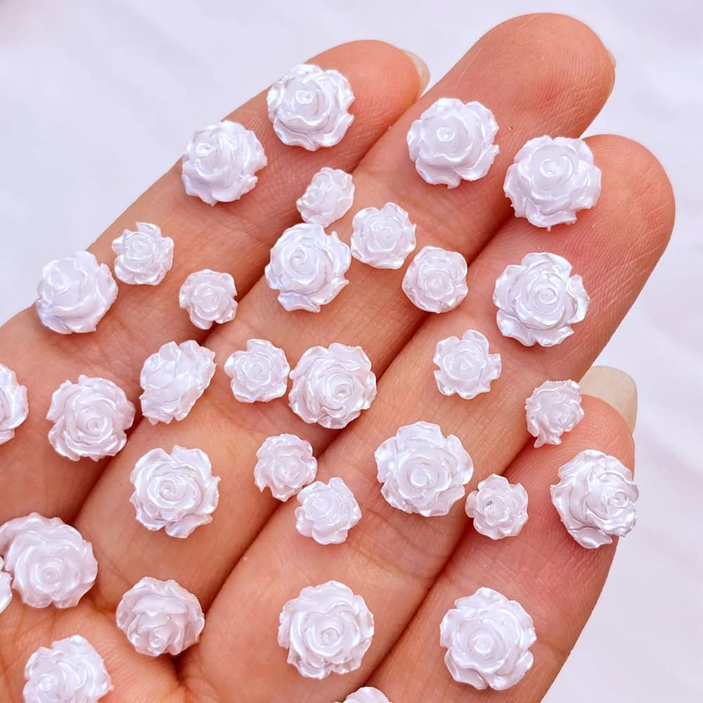 100 pz Carino Nuova Resina Mini 3D Placcato Bianco Rosa Unghie Strass Gemme Glitter Unghie artistiche Gioielli Manicure Unghie artistiche Decorazioni