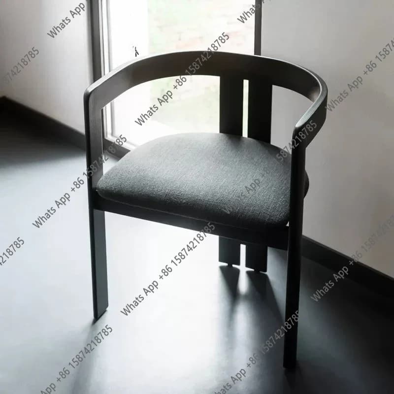 X65 Nordic Simple Fabric Desk And Chair Hotel Homestay Retro Art Chair Designer Creative Solid Wood Tripod Dining Chair