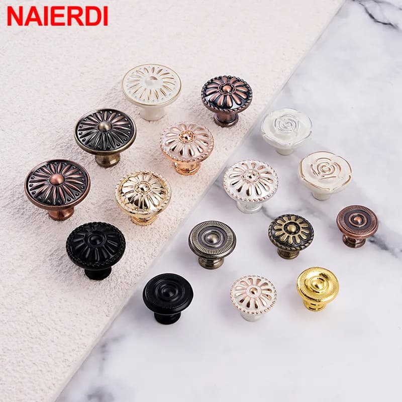 NAIERDI manopole per mobili da cucina in bronzo retrò maniglie per porte dell'armadio in lega di zinco maniglie per mobili per guardaroba Vintage maniglie per cassetti