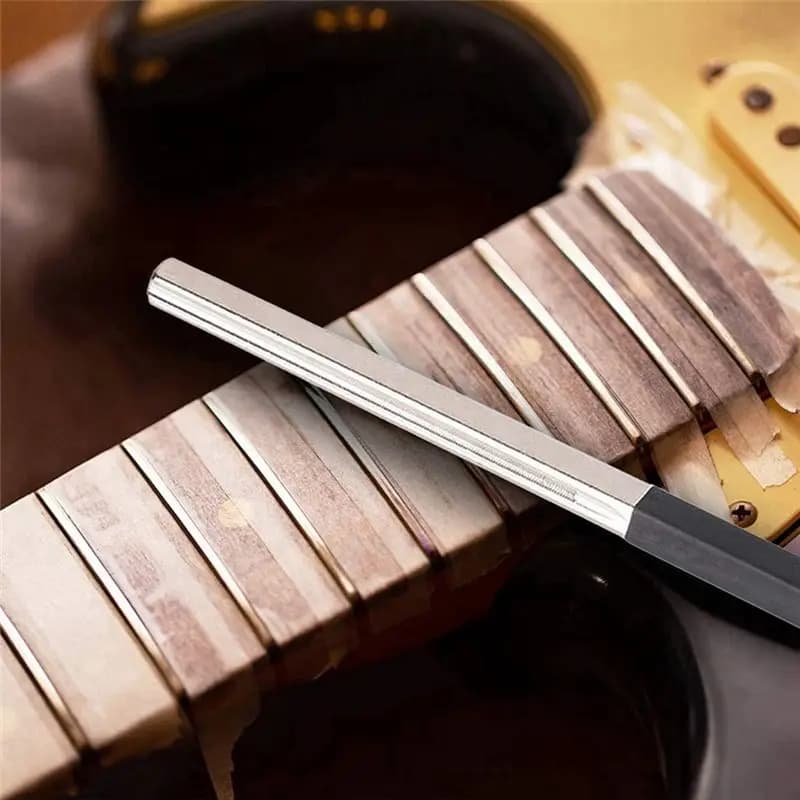TUREBG 2X Lima per la corona dei tasti della chitarra, Strumento per la riparazione dei tasti, Attrezzi da liutaio, Design a 3 misure per chitarre, ukulele, bassi, mandolini