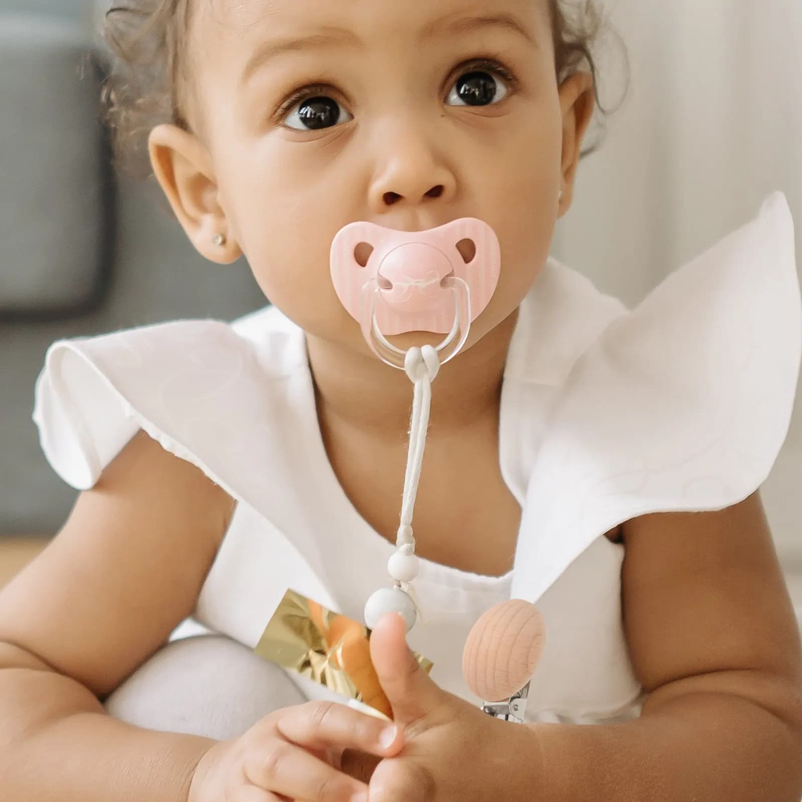 10Pcs Wooden Baby Pacifier Clips Round 35Mm Eco Friendly Teether Holder for Infants Teeth Development Stroller Seat Clothes Clip