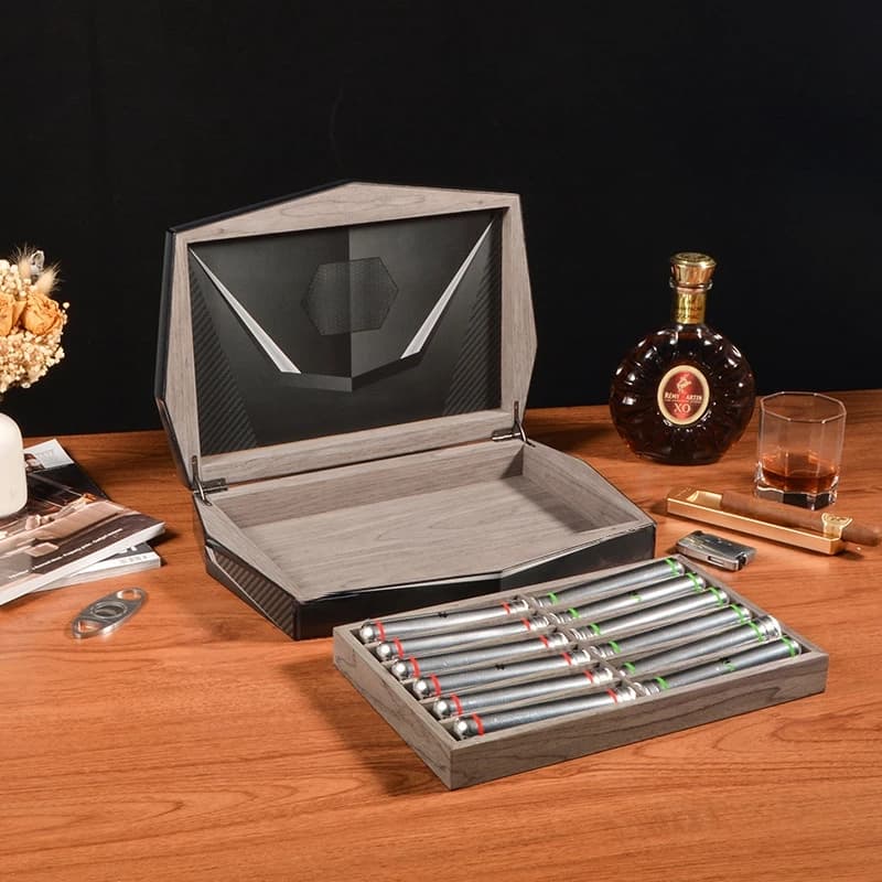 Humidor per Sigari a 12 Scomparti con Doppio Strato in Legno di Cedro, Scatola con Tubi per Sigari, Chiusura Ermetica, Regalo Perfetto per la Conservazione