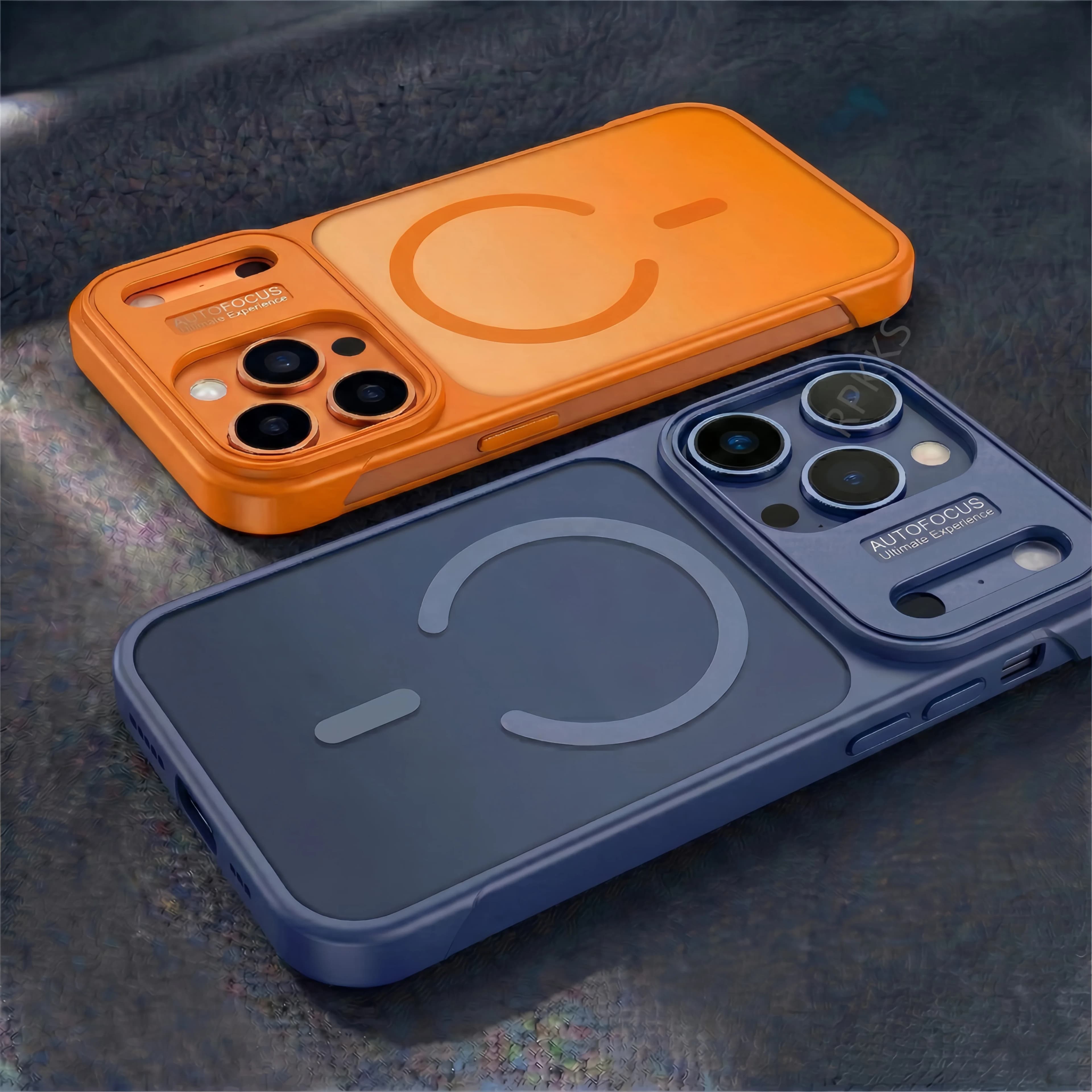 Cover per iPhone 17 16 Plus 15 14 13 12 11 Pro Max con ricarica wireless, in PC rigido, magnetica Magsafe, opaca AG senza cornice